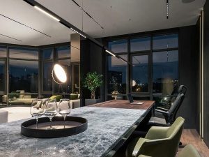 الإضاءة الداخلية لغرف الضيوف في الفنادق الفاخرة ذات الخمس نجوم – خلق أجواء مثالية