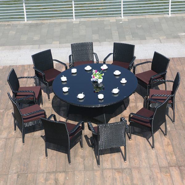 Outdoor Large Round Table – Perfect for Entertaining in Style