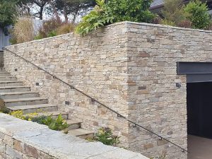 حجر النيس الطبيعي – أناقة خالدة للتصميمات الداخلية الفاخرة