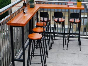 Lounging Balcony Bar Table - Stylish and Functional Outdoor Furniture