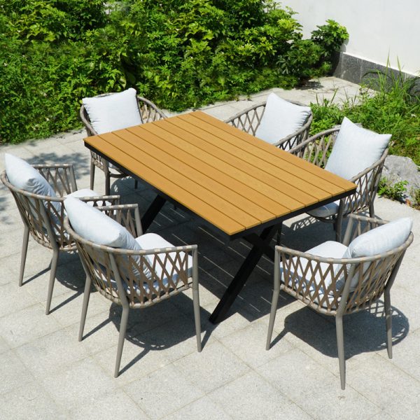 Outdoor Tables and Chairs – Combining Comfort, Durability, and Style for Your Outdoor Spaces