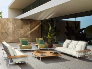 Outdoor Rattan Sofa – The Perfect Blend of Comfort and Style for Your Outdoor Space