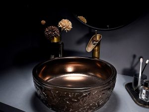 Antique Wash Basin – Elegant Vintage Design