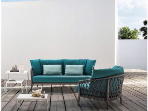 Outdoor Rattan Sofa – Luxury and Comfort for Your Outdoor Living Space