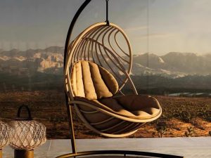 Outdoor Hanging Basket – Elegant and Durable for Your Garden