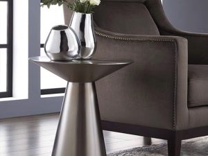 طاولة جانبية فاخرة من إيطاليا لايت – تعبير عن الأناقة والرقي