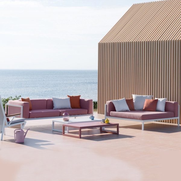 Nordic Outdoor Sofa – Minimalist Comfort for Luxury Outdoor Living