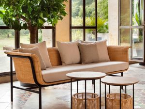 Camellia Floor Bird's Nest Chair Combination – Elegant and Cozy Outdoor Seating