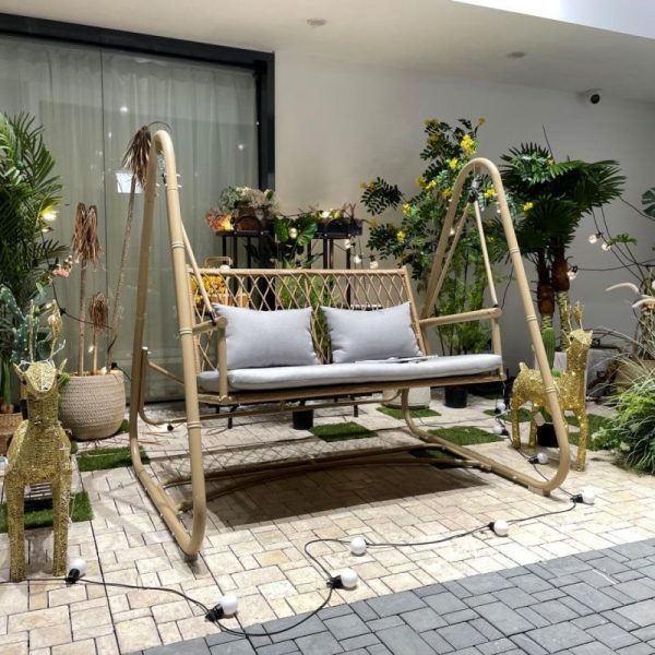 Garden Single Swing – Relax in Style and Comfor