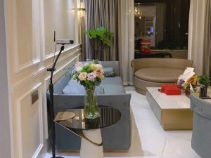 طاولة جانبية لغرفة المعيشة – اللمسة المثالية لمساحتك