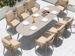 طاولات وكراسي الفناء الخارجي – ارتقِ بمساحة المعيشة الخارجية لديك