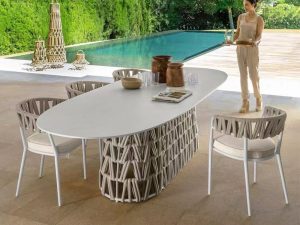 Platform Dining Table Outdoor – Stylish and Durable for Your Outdoor Space