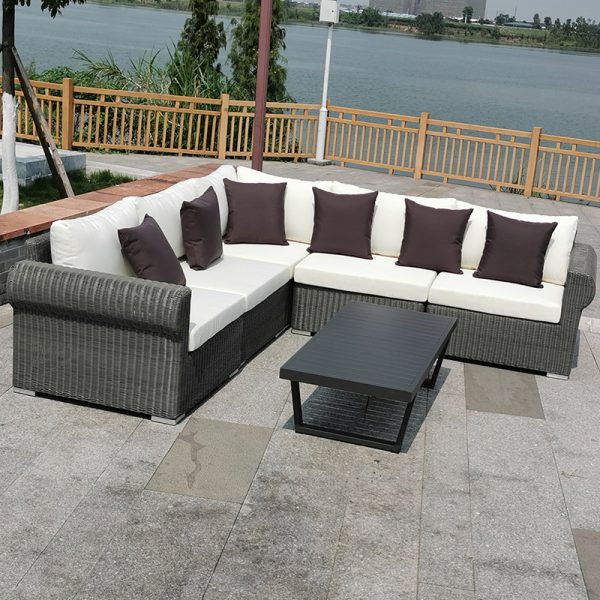 Outdoor Minimalist Rattan Combination Sofa – Style and Comfort for Your Outdoor Space