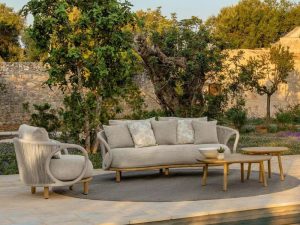 Outdoor Hotel Furniture – Luxury and Durability for Five-Star Experiences