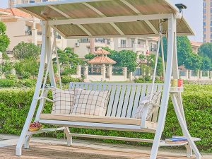 Outdoor Autumn Thousand Rocking Chairs – Embrace the Season in Comfort and Style