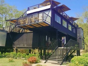 حاوية بشرية بهيكل فولاذي – حل متين وعصري للحياة