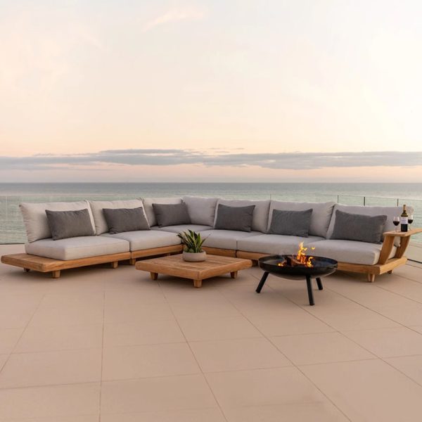 Outdoor Nordic Solid Wood Sofa – Luxurious Comfort and Timeless Design