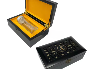 Customized Luxury Black Cosmetic Essential Oil Storage Box with Lock - Secure and Elegant Organizer
