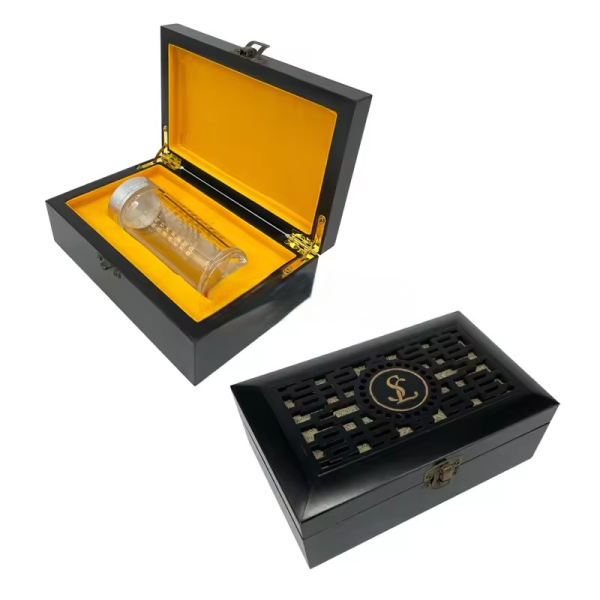 Customized Luxury Black Cosmetic Essential Oil Storage Box with Lock - Secure and Elegant Organizer