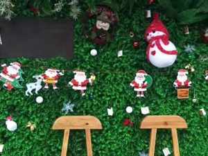 Easy Installation Artificial Grass Wall and Artificial Flowers for Hotel and Villa Decoration