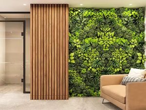 حائط من العشب الصناعي مع نباتات خضراء وزهور - حائط نباتات خضراء عمودية ومنزلية