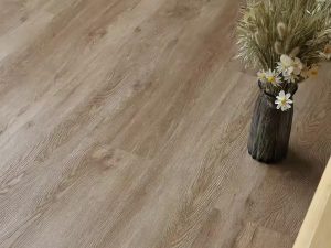 SPC Flooring Plank with UV Coated Surface Treatment – Durable and Stylish for Luxury Spaces