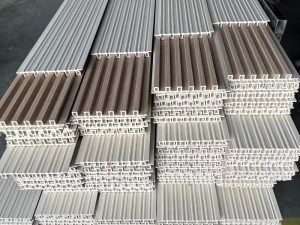 جودة عالية الخشب الداكن عازلة للصوت للماء 3D الشعور WPC لوحة الحائط للديكور المنزل