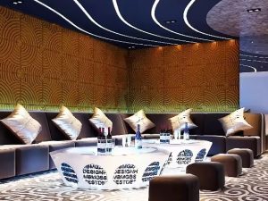 Modern Elegant Design 3D Colored Wall Paneling – Interior Wall Covering