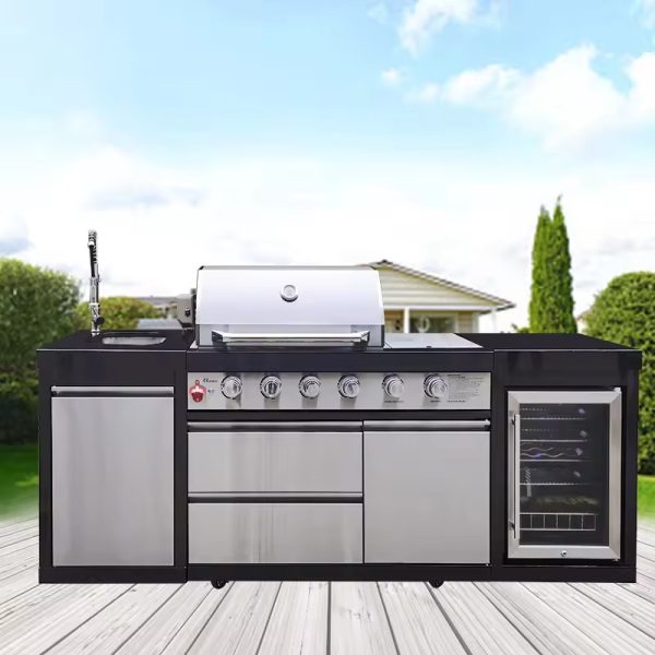 Luxury Outdoor Stainless Steel Kitchen with Gas BBQ Grills – Perfect for Five-Star Hotels