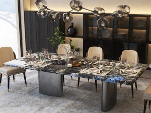 طاولة طعام مربعة فاخرة من الرخام – أناقة راقية مع لمسة نهائية باللون الأزرق الزمردي