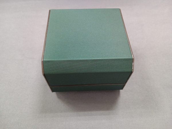 Dark Green Flat Open Octagonal Jewelry Package Box