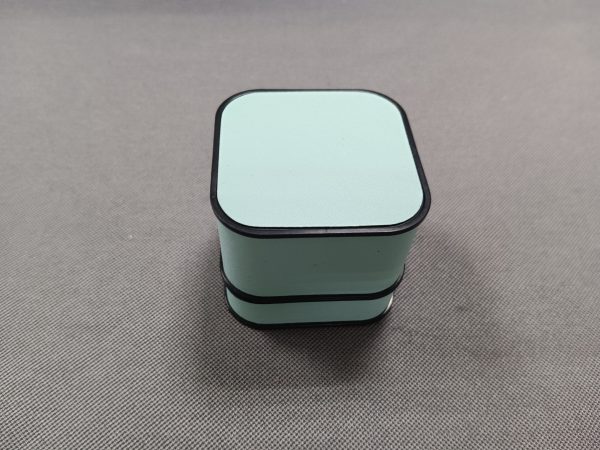 Small Ring Jewelry Package Box with Rounded Corners and Protruding Edges