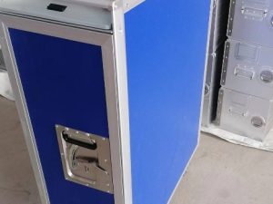 Flight Box Full Dining Cart – Elevate Your Dining Experience with Aviation-Inspired Style